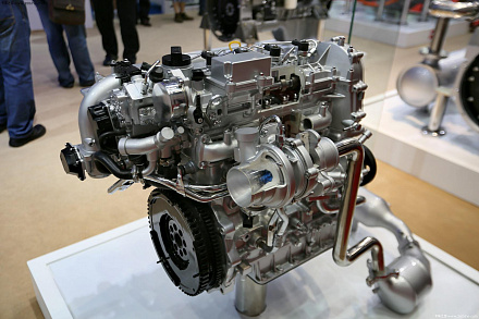 Двигатель Yuchai YC4D140-50