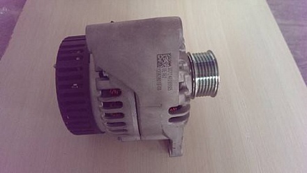 Генератор двигателя Sinotruk D12 HOWO A7 (VG1246090005)